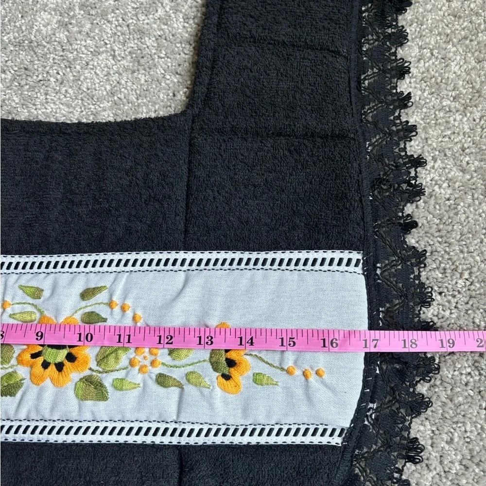 Black‎ Quilted Bathroom Set with Floral Embroidery
